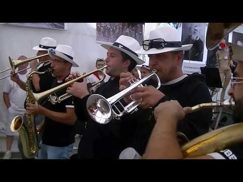 Vide Grenier Brass Band à la Feria de Dax 2015 