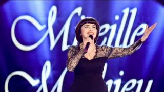 Mireille Mathieu - Pardonne-moi ce caprice d'enfant (Live 2005 r.)