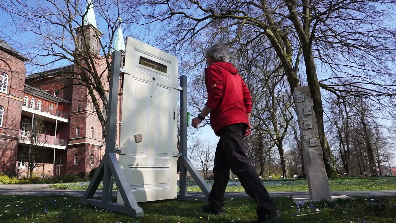 Vorschaubild des YouTube Kurzvideos Türprojekt LWL-Klinik Lengerich 2021