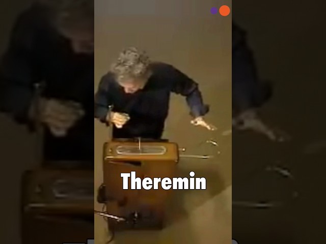 Vídeo relacionado con Theremin Instrumento musical - Dispositivo electrónico de pantalla para exploración creativa de sonido, teclado retro de múltiples sonidos con diseño portátil, instrumentos musicales para práctica de
