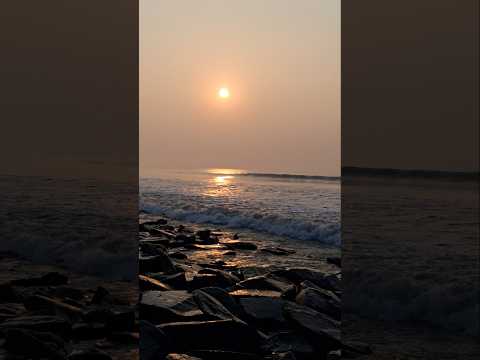 sat samndar par me tere piche piche aa geyii 🌊 #bollywood #bollywoodhungama #ytshorts #shorts #sea