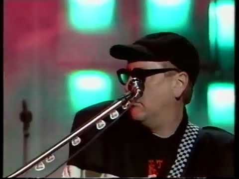 Cheap Trick - Can't Stop Falling Into Love - Live 1989