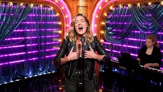 Download lagu Watch MEAN GIRLS Tour Star Mary Kate Morrissey Belt Out 'I'd Rather Be Me' mp3