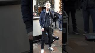 Tom Chaplin Live in Glasgow HD - Under a million lights- Buchanan St precinct.Glasgow 04.12.2017