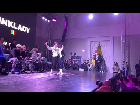 PINKLADY/JUDGE SHOWCASE /WAAKING/BTS