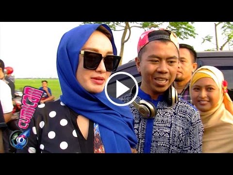 Nyekar ke Makam Nenek, Neng Gotik Dicegat Warga - Cumicam 08 Juli 2016