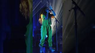 H.E.R. Live - Facts