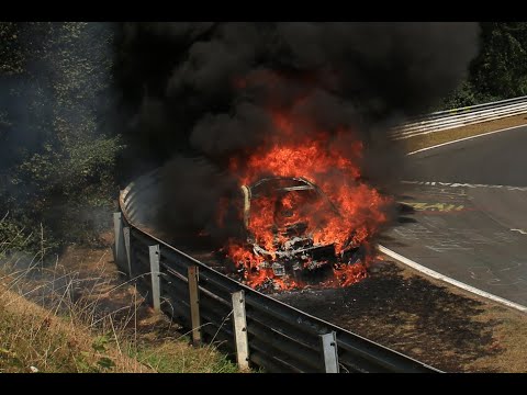 Nürburgring Nordschleife Touristenfahrten 08.08.2020 - Burning Car Feuer