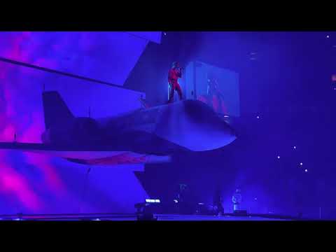 Justin Bieber  -  Justice Tour LIVE (4K)  Somebody    5/14/2022  Buffalo NY