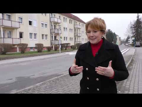 Elsterwerda: Neue Bushaltestellen übergeben und beschädigt - LAUSITZWELLE