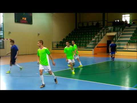 3 kolejka halówki miasto .  Młode Wilki - Kitnowo  3:5