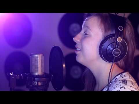 Julianna Pawlak - Świat się pomylił (Patrycja Markowska)