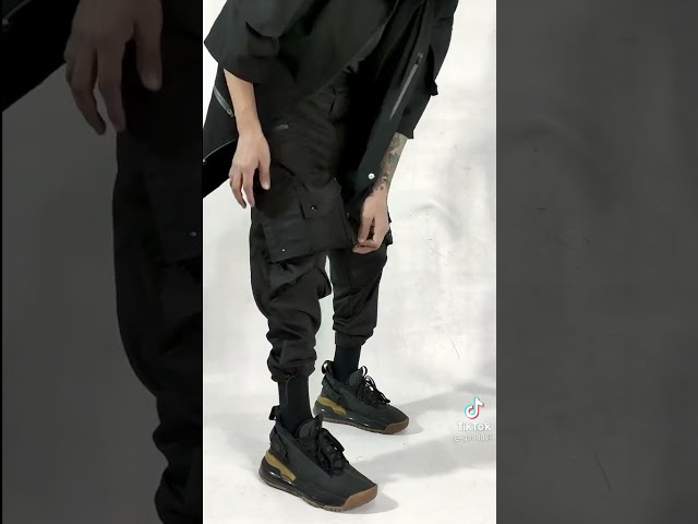 Vídeo relacionado con XYXIONGMAO Pantalones Techwear Streetwear Japonés Gótico Negro Cargo Jogger de Moda Tripp para Hombre, Negro, M
