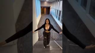 Bouncing boobs boobs show hot random insta girl showing big boobs sexy show #youtubeshorts