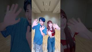 Download lagu 💙 𝑲𝑰𝑺𝑺 𝑲𝑰𝑺𝑺 ❤️ #TXT #TAEHYUN #SAKURA #UpsideDownKiss mp3