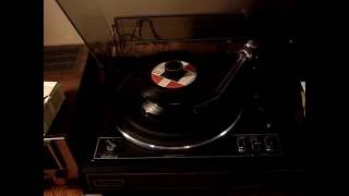 Playing 8 45's On Garrard SL95B Turntable