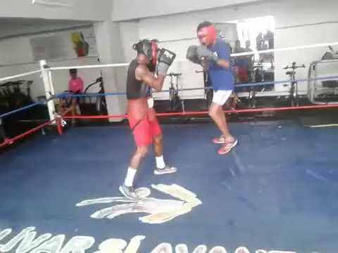 guanteo viejo pero bueno solo boxeo en Cartagena