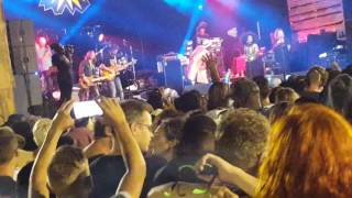 Alpha Blondy - Rainbow in the sky live