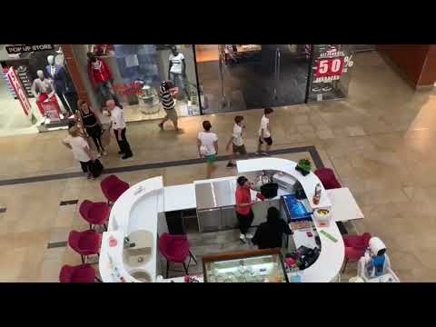 Ungarn Einkaufen ohne Maske ? Hier Stadt Gyor, Eindrücke.