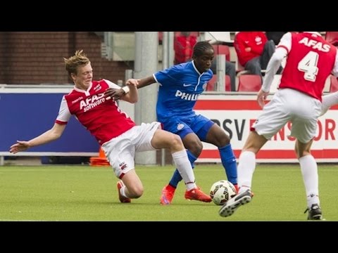 25-04-2015: PSV O15 - AZ O15