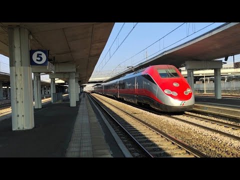 Mezz'ora di arrivi, partenze e transiti a Torino Stura con varie strombazzate !