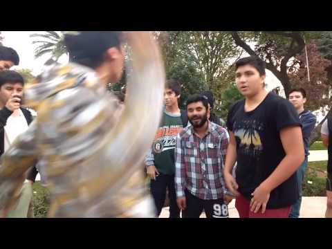 Enzerio v/s Momo (Cobardía).