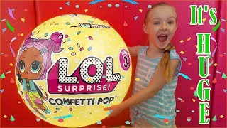WORLD&#39;S BIGGEST LOL SURPRISE CONFETTI POP DOLL With our Dad! What&#39;s Inside?!