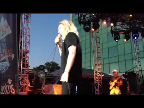 The Orwells, Fry (Live), 07.15.2016, Council Bluffs IA