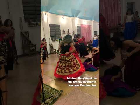 Primeira incorporação de Pombo gira da minha filha Izadoya ♥️🥰 laroye Exu !