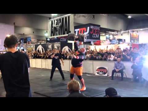 Dimitar Saratinov 140kg 308lb monster dumbbell press record 2016 Arnold Classic Australia Strongman