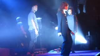 Christine And The Queens: Narcissus Is Back, footwork, end