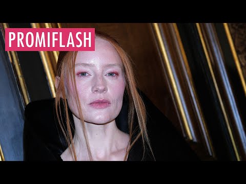 Video Thumbnail: So geflasht ist Barbara Meier von ihrem Laufsteg-Comeback