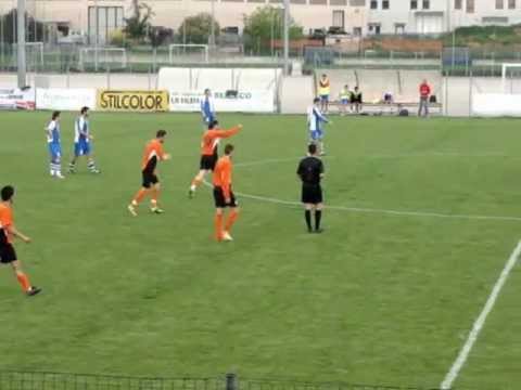 La gemma di Brevi su calcio piazzato (5-0 Calcinatese) 29/04/12
