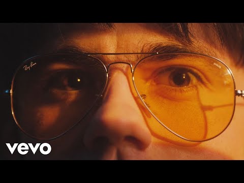 Declan McKenna - Mulholland's Dinner and Wine (Official Video)