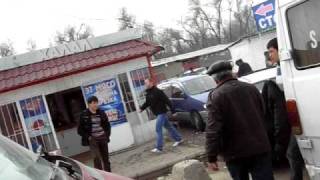 preview picture of video 'Bazaar in Kyrgyzstan, walking to cab.'