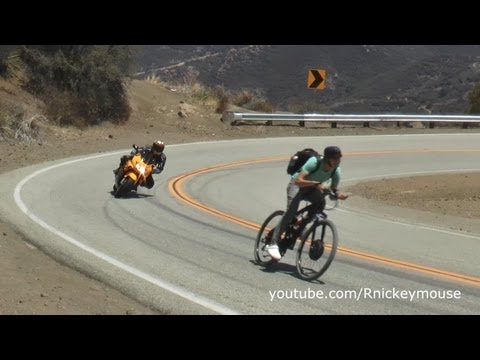 Bicicleta eléctrica hecha a mano.