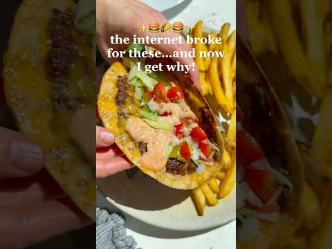 Smash Burger Tacos: Click the link in my bio and then select the photo to get the recipe ❤️