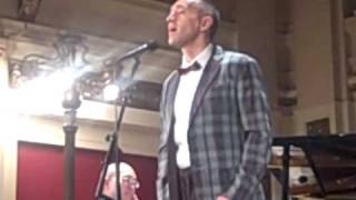 Theo Bleckmann: Smoke Gets in Your Eyes (from "Las Vegas Rhapsody")