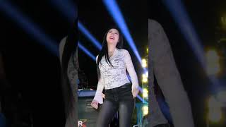 Download lagu SIAPA??? ❤️❤️ #remix #dance #vibeskarnaval #shortsfeed #shorts #funkot #dj mp3
