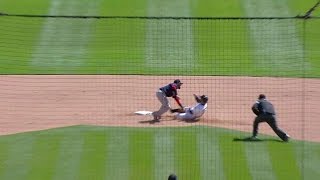 BOS@DET: Leon nabs Collins trying to steal second