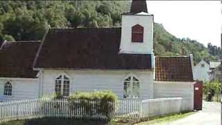 preview picture of video 'Norwegens kleinste Stabkirche (Norway's smallest stave church)'