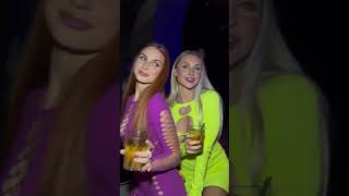 Download lagu Kehidupan malam Miami 🍻💃 #foryou #fyp #viral #fypシ #model #usa #celebrity #girl #dance #night #miami mp3