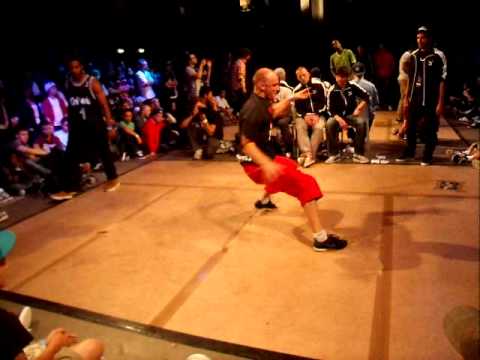 WORLD BBOY CLASSIC 2011 qualifications cypher one