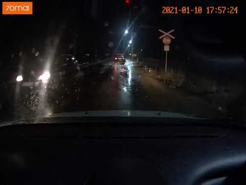 Depasire pe trecerea la nivel cu calea ferată din Poiana Vărbilău, Prahova