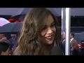 Hailee Steinfeld At AMAs Red Carpet