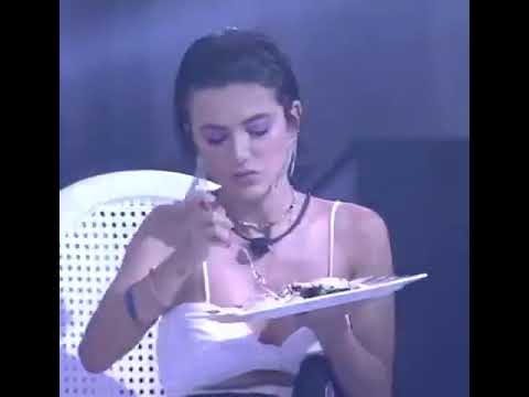 Manu Gavassi eu nas festas de final de ano  Novo Meme Festa " BBB20