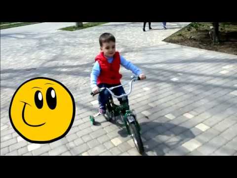 НАУЧИЛСЯ Кататься на ВЕЛОСИПЕДЕ за ОДИН день LEARNS TO RIDE A BICYCLE for 1 day KIDS FOR VIDEO