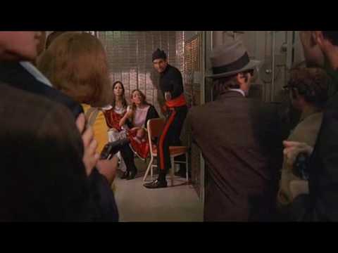 Woody Allen - Prendi i soldi e scappa(1969) -  Zingari della Transilvania