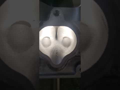 "Bain Racing Porting Secrets: Mastering Guide Shaping for Enhanced Flow & Reduced Turbulence"