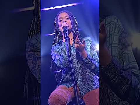 Sara James || Diamonds